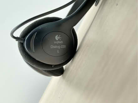 Photo of free Logitech Dialog-220 headphones (Beaconsfield HP9) #3