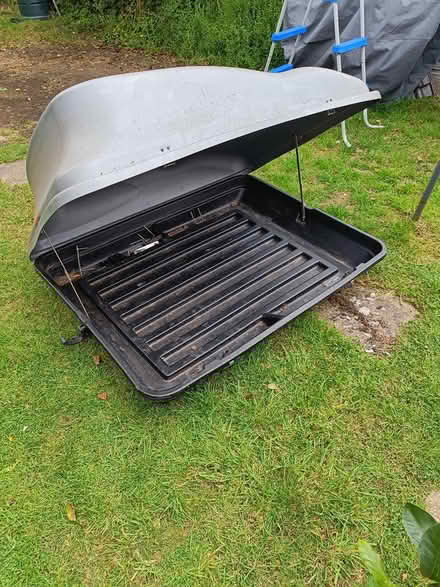 Photo of free Large Roofbox (Waterlooville West) #1