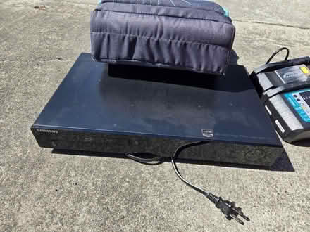 Photo of free Samsung Blu-ray player (Lawrence expwy & Lakehaven) #1