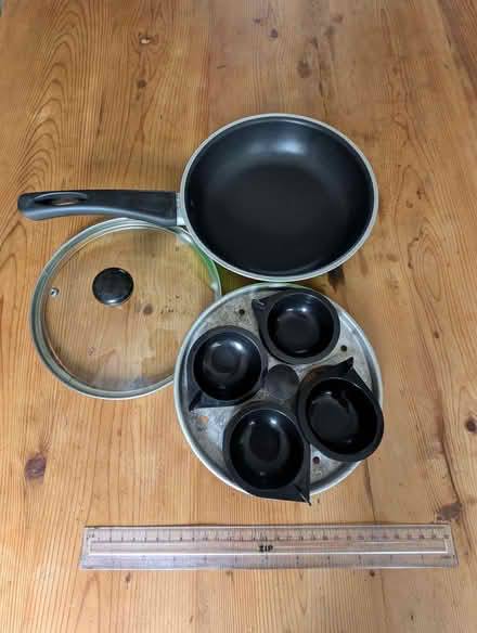 Photo of free Frying Pan with Egg Poacher Insert (Mold CH7) #2