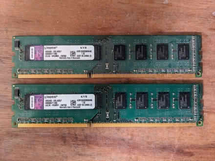Photo of free 2 x 4GB DIMMs (Holt Park LS16) #1