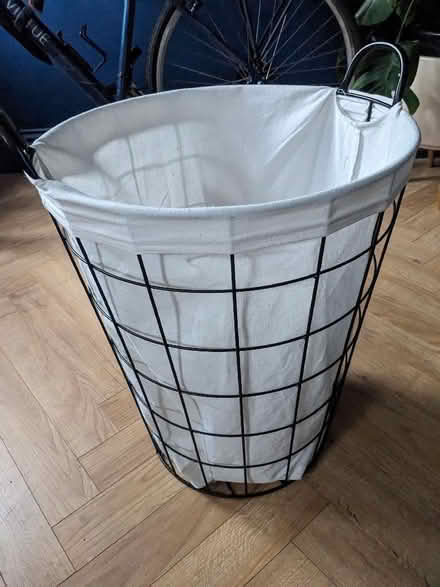 Photo of free Wire laundry basket (Port Sunlight CH62) #1
