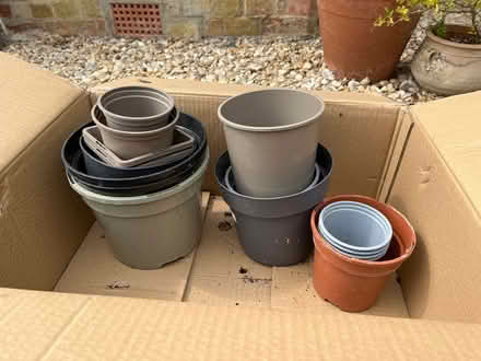 Photo of free Plant pots (Ox1 4ss) #1