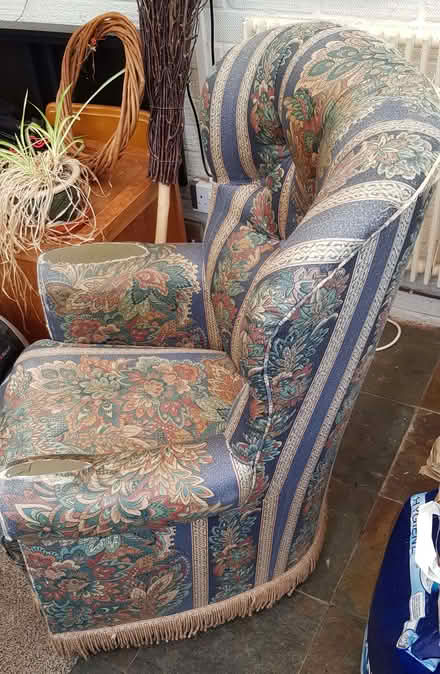 Photo of free Easy chair, Comfortable but very worn and tatty. (Abbotswood GL3) #3