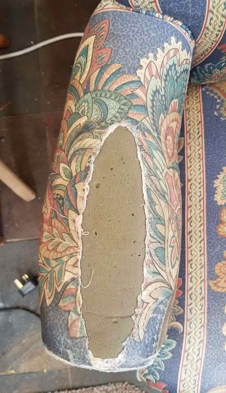 Photo of free Easy chair, Comfortable but very worn and tatty. (Abbotswood GL3) #2