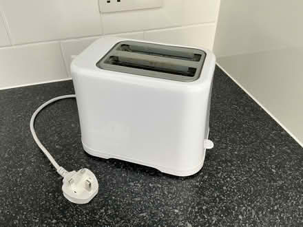 Photo of free Morrisons 'Home essentials' toaster (Beaconsfield HP9) #2