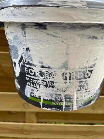 Photo of free Pure brilliant white and white bathroom paint (Watford Heath WD19) #2