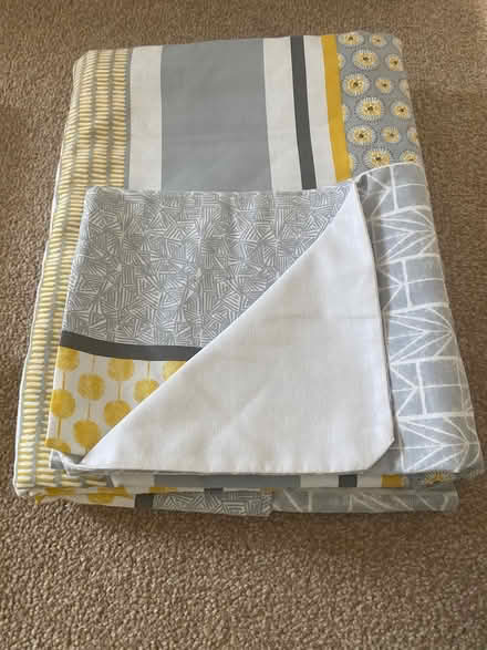Photo of free Single duvet set (Privett PO12) #1