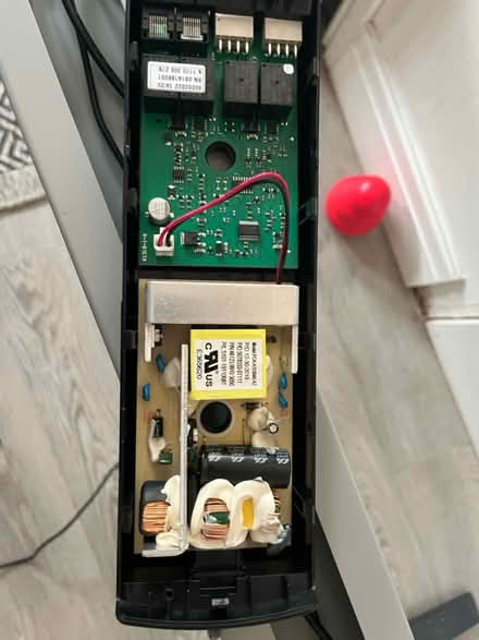 Photo of free READ details - Desk/table (NW7) #2