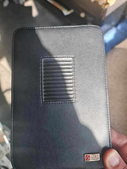 Photo of free Amazon kindle reader and case (Hareholme BB4) #2