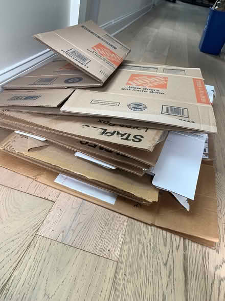 Photo of free moving boxes (congress heights) #1