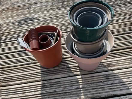 Photo of free plastic plant pots (Fritwell ox27) #1