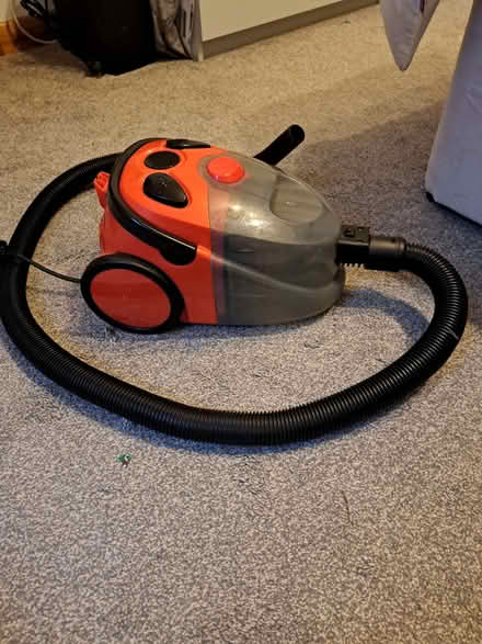 Photo of free Small Vacuum (Darley Hillside DE4) #1