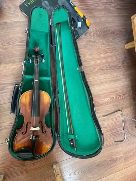 Photo of free Children’s 1/2 size violin (Osney OX2) #1