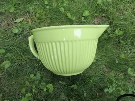 Photo of free flower pot 21 (North Cambridge) #2