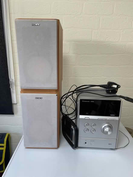 Photo of free Panasonic Music Centre SonySpeakers (Charlton Marshall) #1