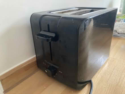 Photo of free Working toaster (SW4) #2
