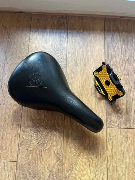 Photo of free Bike seat and phone holder (Greenwich SE10) #1