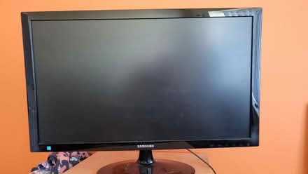 Photo of free Samsung PC Monitor (Crystal Peaks S20) #1