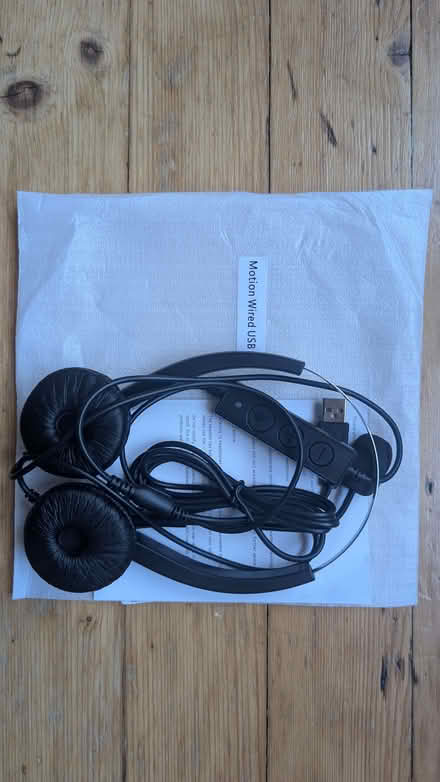 Photo of free JLC Motion Stereo USB headset (Pollokshields) (Govanhill G41) #1