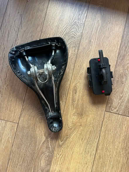 Photo of free Bike seat and phone holder (Greenwich SE10) #2
