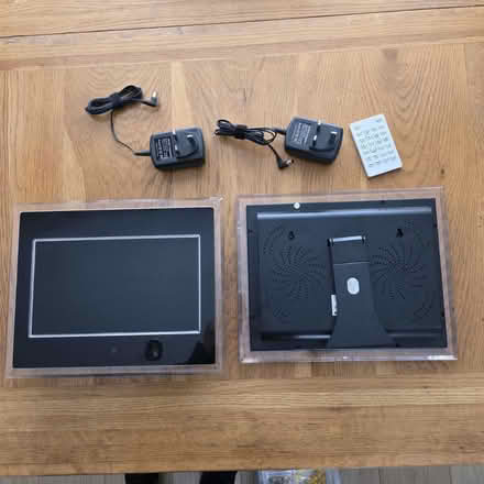 Photo of free 2x Digital 10" photo frames (Brentwood CM13) #1