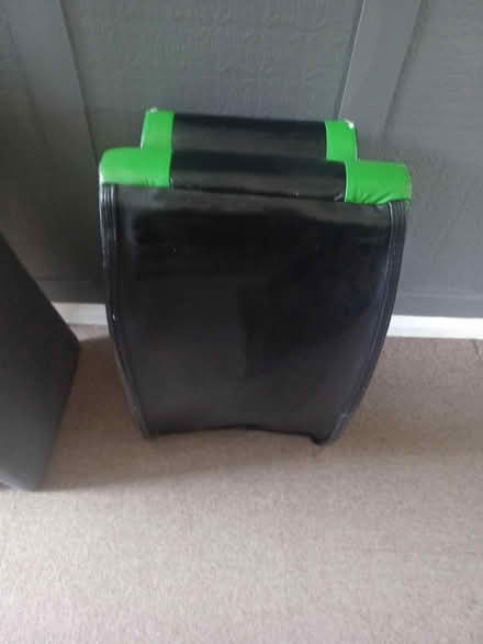 Photo of free Kids gaming chair (Oxford OX4) #3