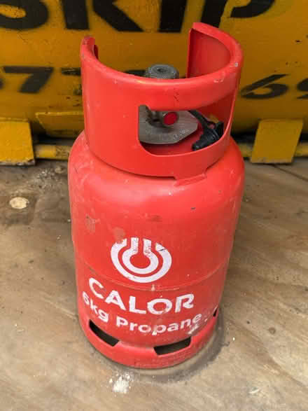 Photo of free Calor Gas Propane Bottle - Empty (Addlestone KT15) #1