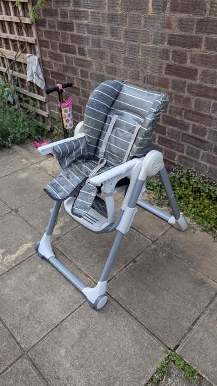 Photo of free High chair (baby) (TW9) #2