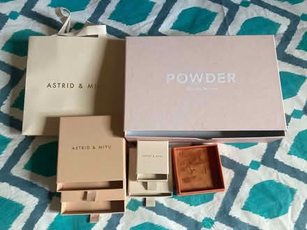 Photo of free decorative cardboard gift boxes (WC2H) #1