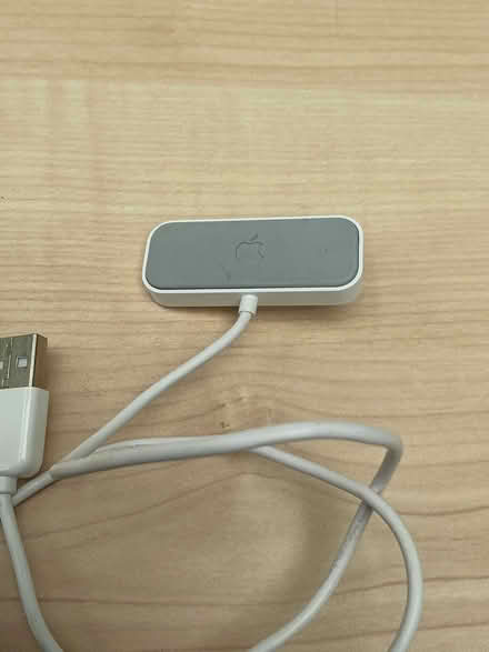 Photo of free Docking / charging station for Apple iPod Shuffle (Beaconsfield HP9) #2