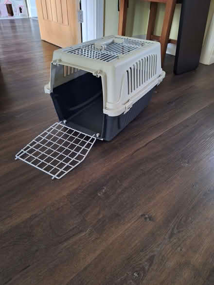 Photo of free Cat basket (Sunningdale SL5) #1