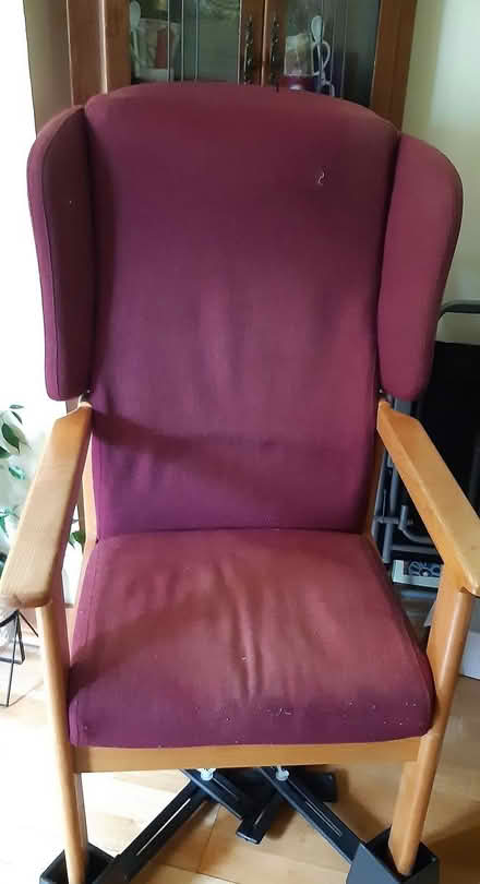 Photo of free Comfy Arm Chair (Forest Hill SE23) #1