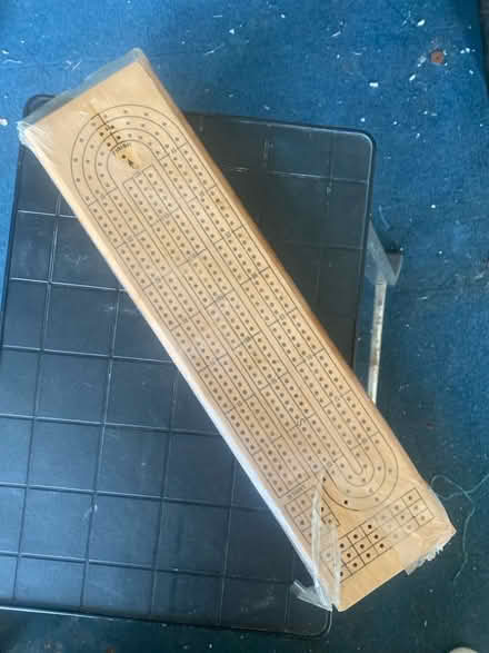 Photo of free Cribbage board (Harpenden AL5) #1