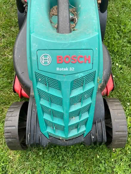Photo of free Bosch lawnmower - needs mending (SE24 9PU) #2