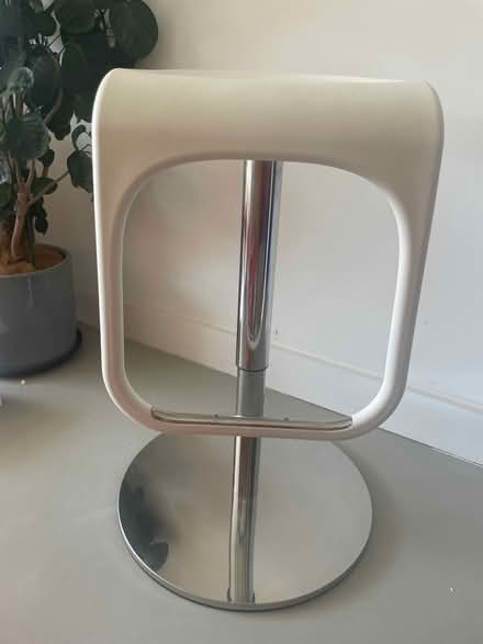 Photo of free White ikea swivel barstool (Nr. St Ann’s Well BN3) #1