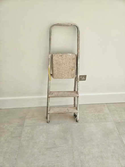 Photo of free Folding steps (Wandsworth Common SW11) #2