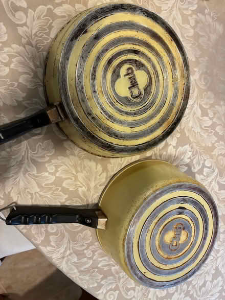 Photo of free 2 club aluminum pots (Oakland) #2