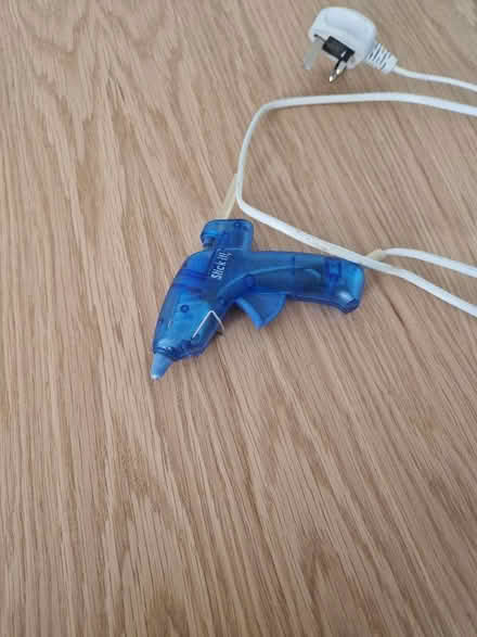 Photo of free Small hot glue gun (Earl Shilton LE9) #1