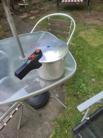 Photo of free Pressure cooker (Walkley S6) #1