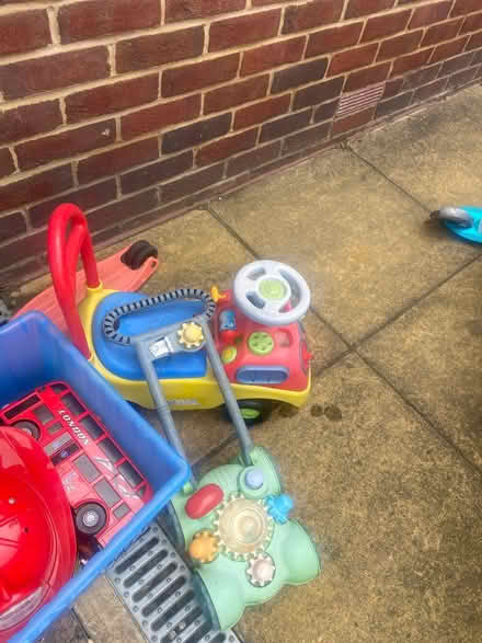Photo of free Used toys and baby seat (Hammersmith) #4