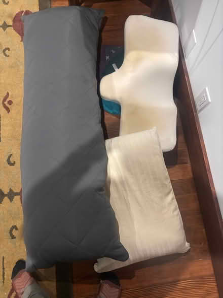 Photo of free Old pilliows (Spartan keyes) #1