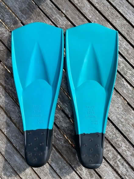 Photo of free Swimming fins size 9-11 (AB21) #2