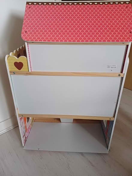 Photo of free Dolls House (TW1 Twickenham) #3