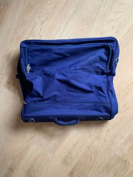 Photo of free Suit holder (GU51) #2
