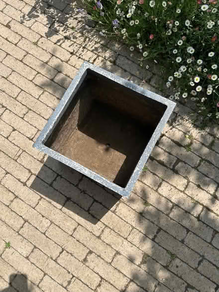 Photo of free Plant pot (Kenilworth CV8) #3