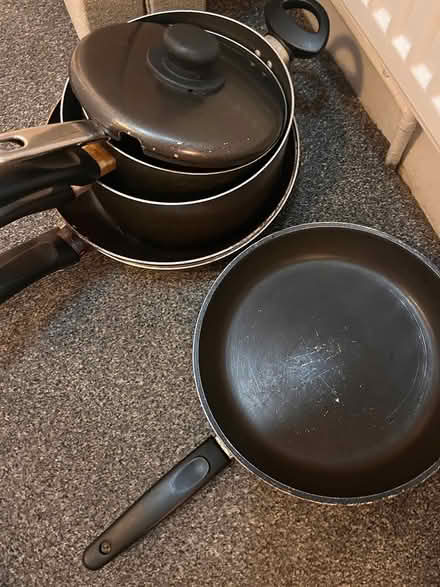 Photo of free Pots/pans (SE19) #1