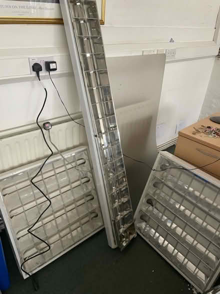 Photo of free Ceiling lights /boxes (SE19) #2