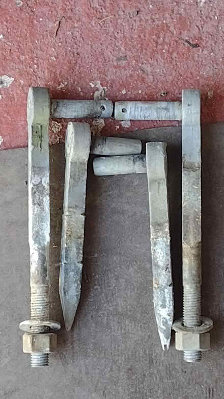 Photo of free Gate post Ironmongery (Fovant. SP3) #4