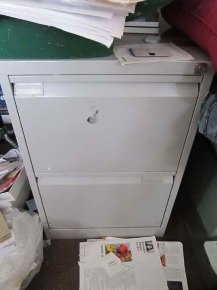 Photo of free Filing Cabinet 2 draws metal grey storage office home (Canonbury N1) #4